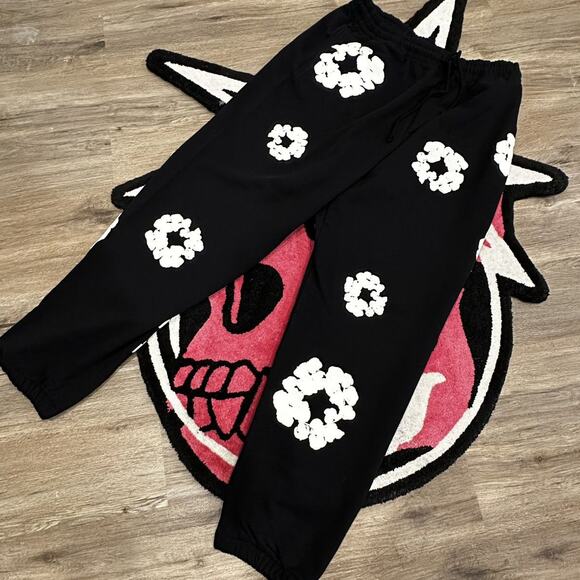 Denim Tears The Cotton Wreath Sweatpants – Black – Size XXL – New (Opened) - Picture 1 of 12